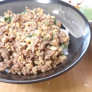 ひき肉と納豆で超簡単スタミナ丼